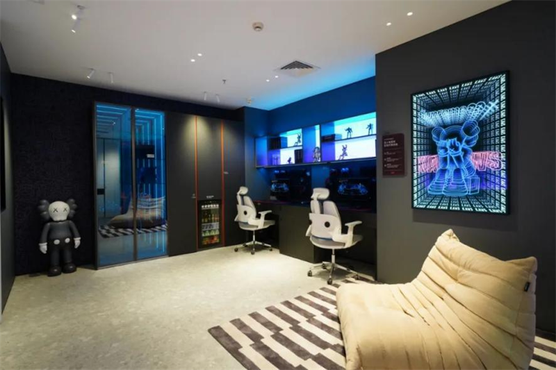 目測，你也需要一間“天命”電競房！